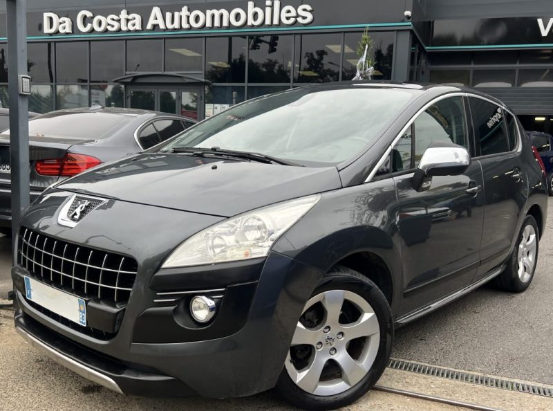PEUGEOT 3008 PREMIUM 1.6 Hdi 110 1ERE MAIN TOIT PANORAMIQUE GPS AFFICHAGE TETE HAUTE - GARANTIE 1 AN