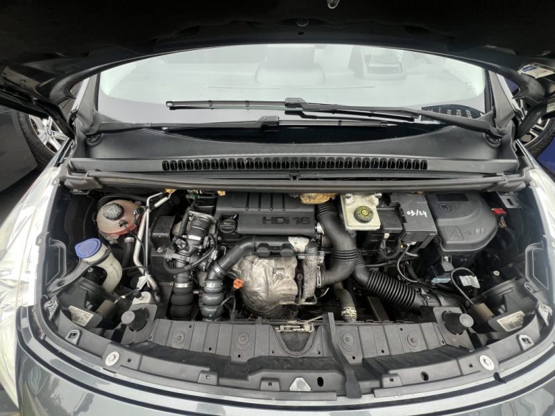 PEUGEOT 3008 PREMIUM 1.6 Hdi 110 1ERE MAIN TOIT PANORAMIQUE GPS AFFICHAGE TETE HAUTE - GARANTIE 1 AN