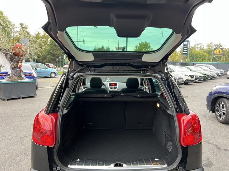 PEUGEOT 207 PHASE 2 SW / BREAK SERIE 64 1.6 HDI 92 Cv 1ERE MAIN / TOIT PANO ATTELAGE - GARANTIE 1 AN