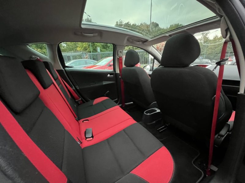 PEUGEOT 207 PHASE 2 SW / BREAK SERIE 64 1.6 HDI 92 Cv 1ERE MAIN / TOIT PANO ATTELAGE - GARANTIE 1 AN