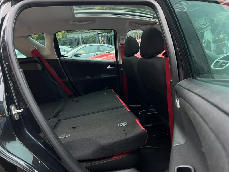 PEUGEOT 207 PHASE 2 SW / BREAK SERIE 64 1.6 HDI 92 Cv 1ERE MAIN / TOIT PANO ATTELAGE - GARANTIE 1 AN