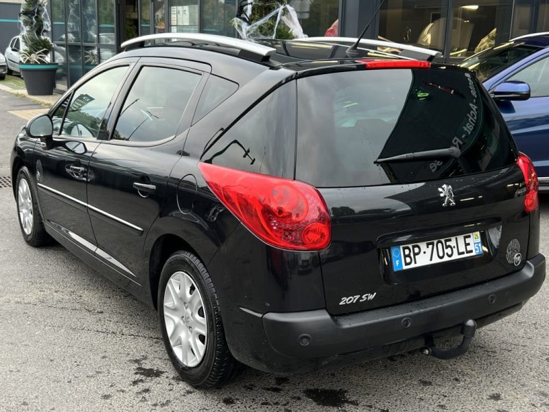 PEUGEOT 207 PHASE 2 SW / BREAK SERIE 64 1.6 HDI 92 Cv 1ERE MAIN / TOIT PANO ATTELAGE - GARANTIE 1 AN