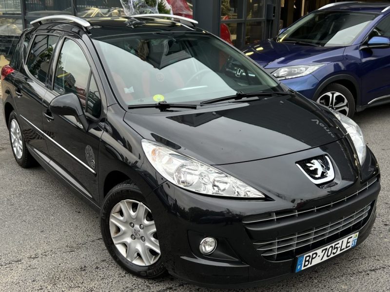 PEUGEOT 207 PHASE 2 SW / BREAK SERIE 64 1.6 HDI 92 Cv 1ERE MAIN / TOIT PANO ATTELAGE - GARANTIE 1 AN