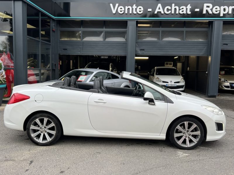 PEUGEOT 308 CC CABRIOLET PHASE 2 FELINE 2.0 HDI 163 BOITE AUTO CUIR GPS CRIT AIR 2 - Garantie 1 an
