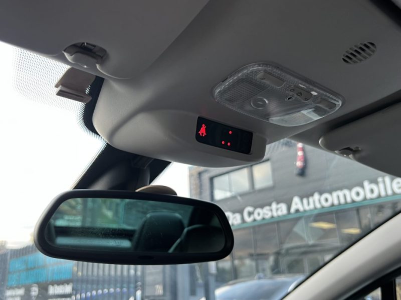 PEUGEOT 308 CC CABRIOLET PHASE 2 FELINE 2.0 HDI 163 BOITE AUTO CUIR GPS CRIT AIR 2 - Garantie 1 an