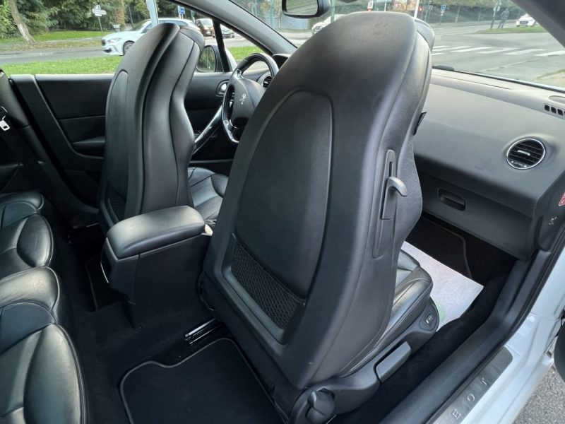 PEUGEOT 308 CC CABRIOLET PHASE 2 FELINE 2.0 HDI 163 BOITE AUTO CUIR GPS CRIT AIR 2 - Garantie 1 an