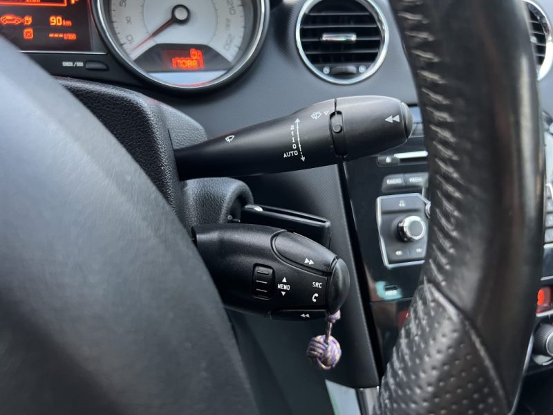 PEUGEOT 308 CC CABRIOLET PHASE 2 FELINE 2.0 HDI 163 BOITE AUTO CUIR GPS CRIT AIR 2 - Garantie 1 an