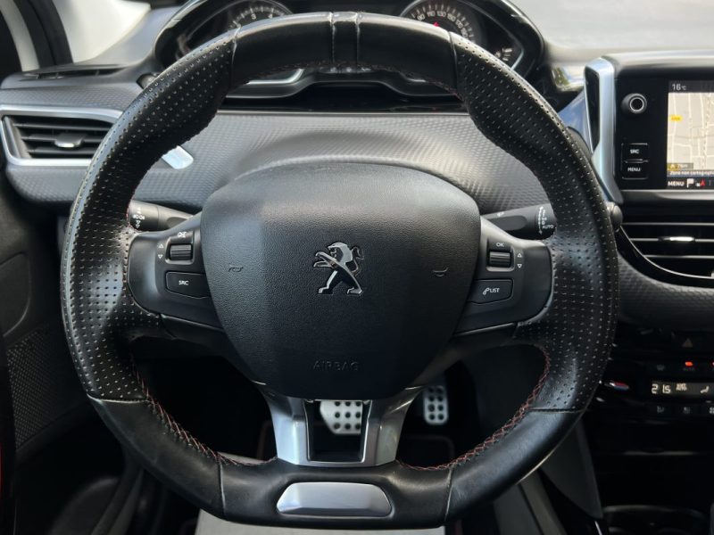 PEUGEOT 2008 (2) FELINE 1.2 110 1ERE MAIN BOITE AUTO CUIR ATTELAGE APPLE & ANDROID - GARANTIE 1 AN