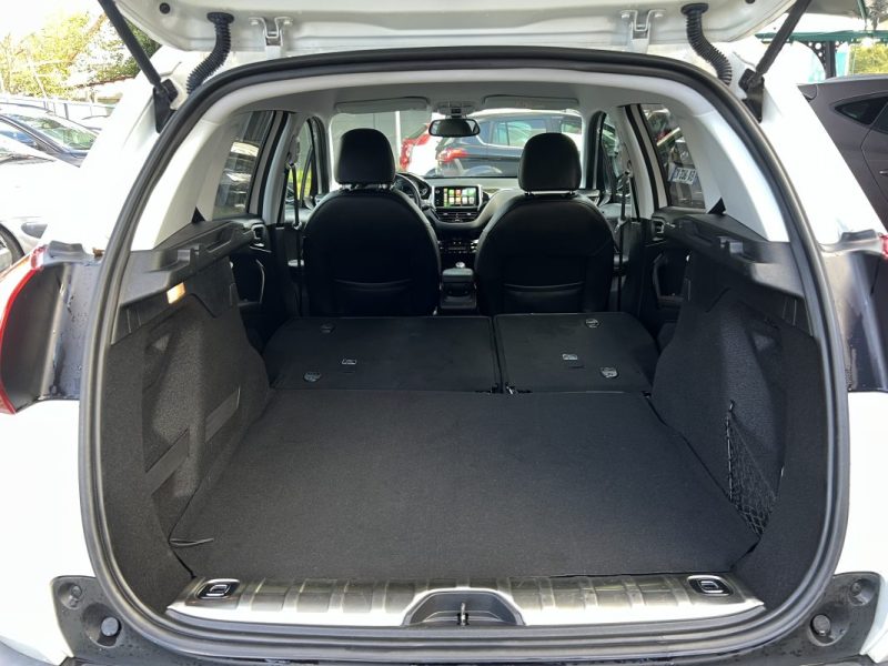 PEUGEOT 2008 (2) FELINE 1.2 110 1ERE MAIN BOITE AUTO CUIR ATTELAGE APPLE & ANDROID - GARANTIE 1 AN