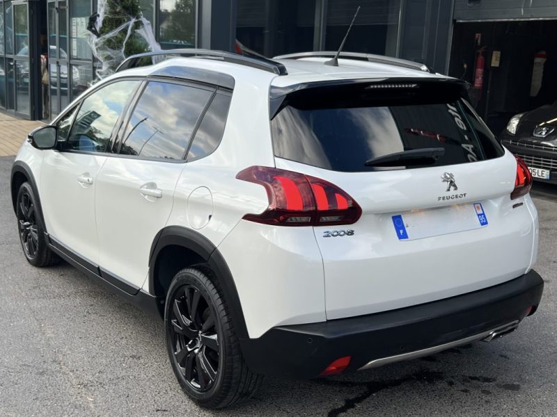 PEUGEOT 2008 (2) FELINE 1.2 110 1ERE MAIN BOITE AUTO CUIR ATTELAGE APPLE & ANDROID - GARANTIE 1 AN