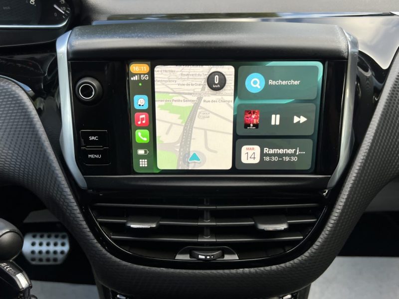 PEUGEOT 2008 (2) FELINE 1.2 110 1ERE MAIN BOITE AUTO CUIR ATTELAGE APPLE & ANDROID - GARANTIE 1 AN