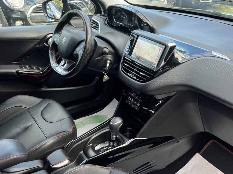 PEUGEOT 2008 (2) FELINE 1.2 110 1ERE MAIN BOITE AUTO CUIR ATTELAGE APPLE & ANDROID - GARANTIE 1 AN