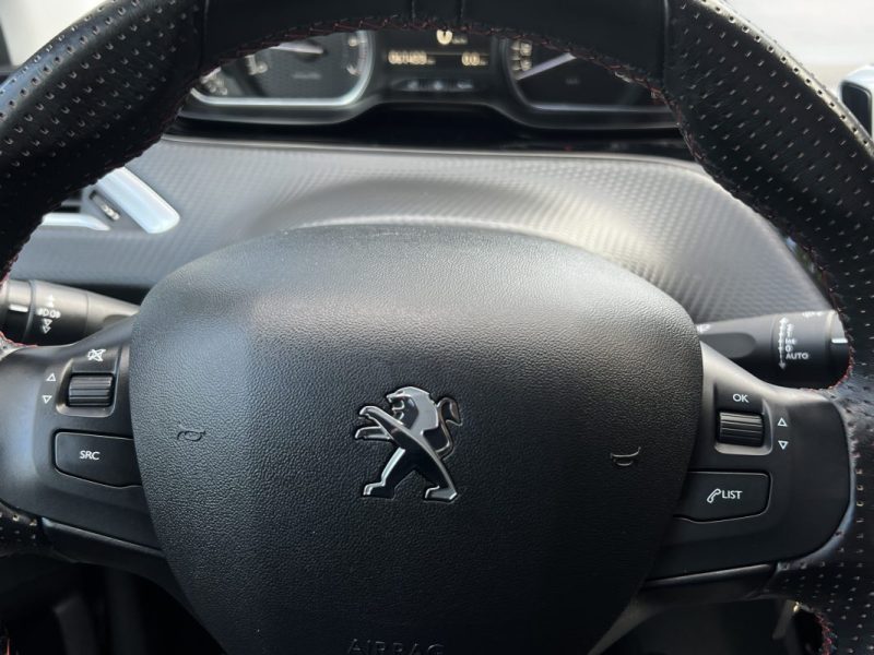 PEUGEOT 2008 (2) FELINE 1.2 110 1ERE MAIN BOITE AUTO CUIR ATTELAGE APPLE & ANDROID - GARANTIE 1 AN