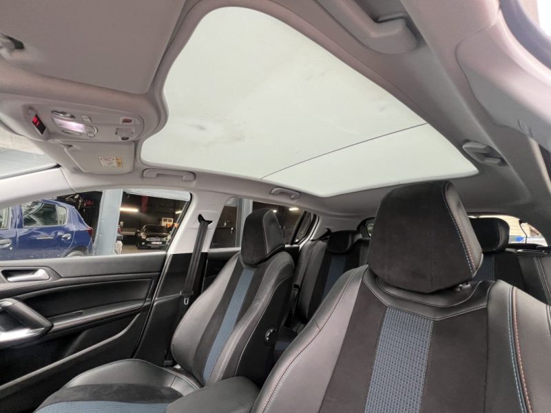 PEUGEOT 308 II PHASE 2 TECH EDITION 1.2 130 Cv BOITE AUTO 12 200 Kms APPLE & ANDROID - GARANTIE 1 AN