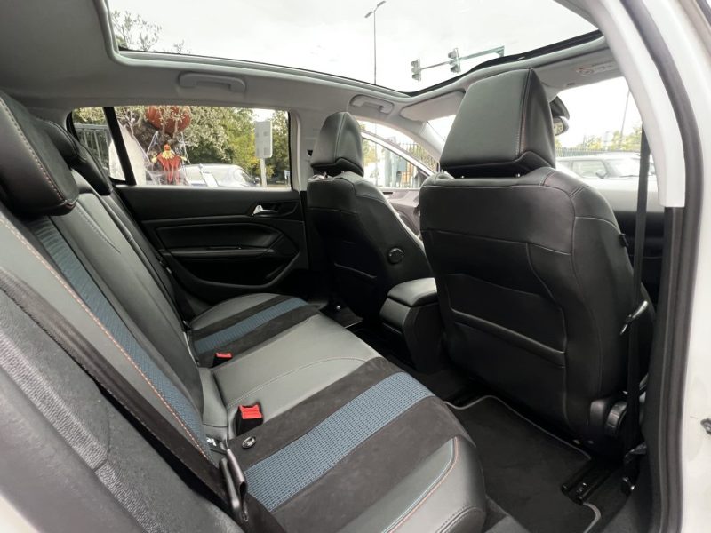 PEUGEOT 308 II PHASE 2 TECH EDITION 1.2 130 Cv BOITE AUTO 12 200 Kms APPLE & ANDROID - GARANTIE 1 AN