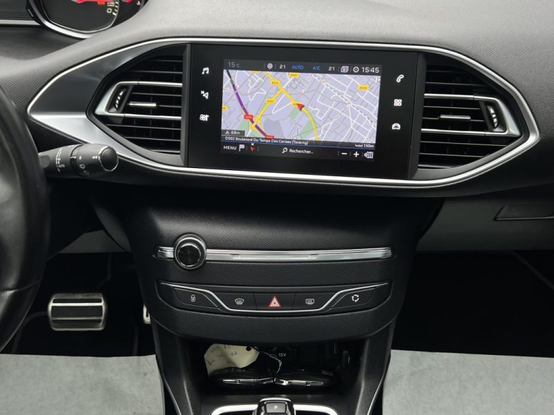 PEUGEOT 308 II PHASE 2 TECH EDITION 1.2 130 Cv BOITE AUTO 12 200 Kms APPLE & ANDROID - GARANTIE 1 AN