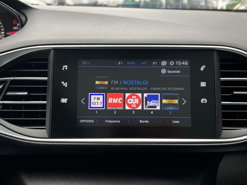 PEUGEOT 308 II PHASE 2 TECH EDITION 1.2 130 Cv BOITE AUTO 12 200 Kms APPLE & ANDROID - GARANTIE 1 AN