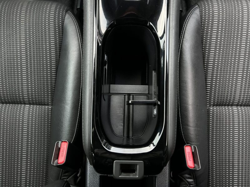 HONDA HR-V II 1.5 I-VTEC 130 EXCLUSIVE NAVI / ATTELAGE GPS TOIT OUVRANT CRIT AIR 1 - Garantie 1 an