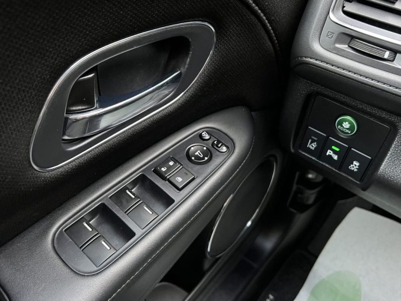 HONDA HR-V II 1.5 I-VTEC 130 EXCLUSIVE NAVI / ATTELAGE GPS TOIT OUVRANT CRIT AIR 1 - Garantie 1 an