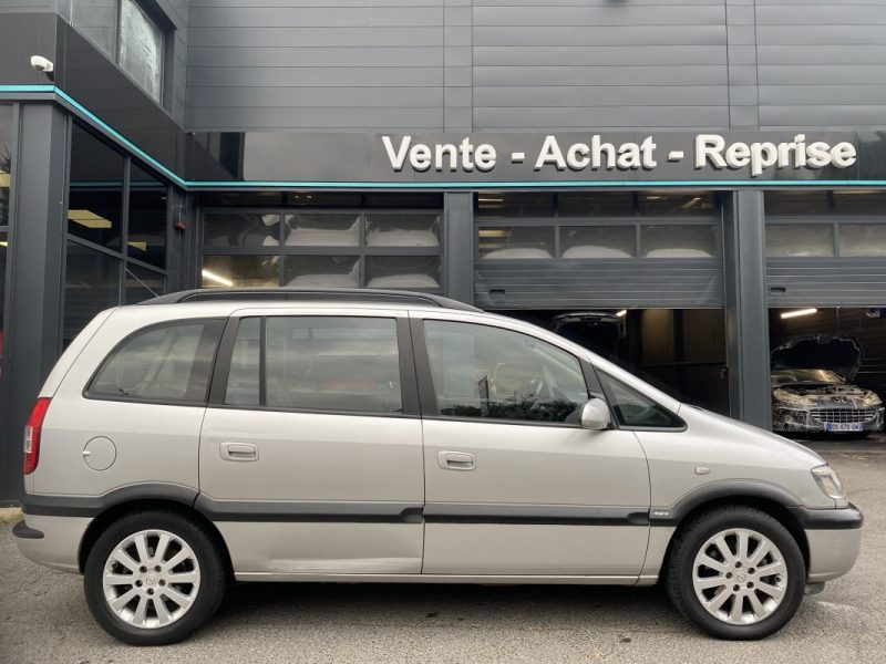 OPEL ZAFIRA 1.8 i 125 Cv - VENTE EN ETAT FRAIS A PREVOIR / LIRE L ANNONCE