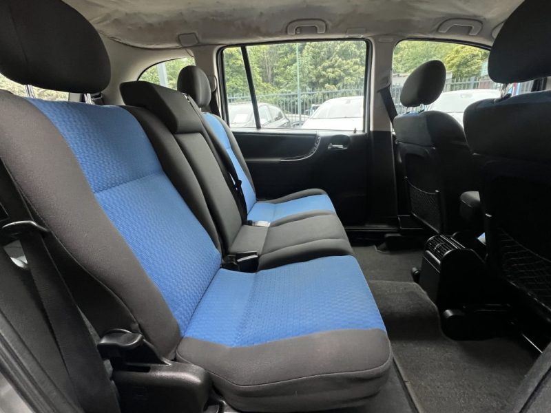 OPEL ZAFIRA 1.8 i 125 Cv - VENTE EN ETAT FRAIS A PREVOIR / LIRE L ANNONCE