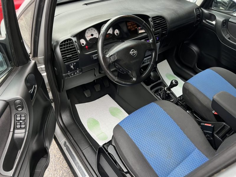 OPEL ZAFIRA 1.8 i 125 Cv - VENTE EN ETAT FRAIS A PREVOIR / LIRE L ANNONCE