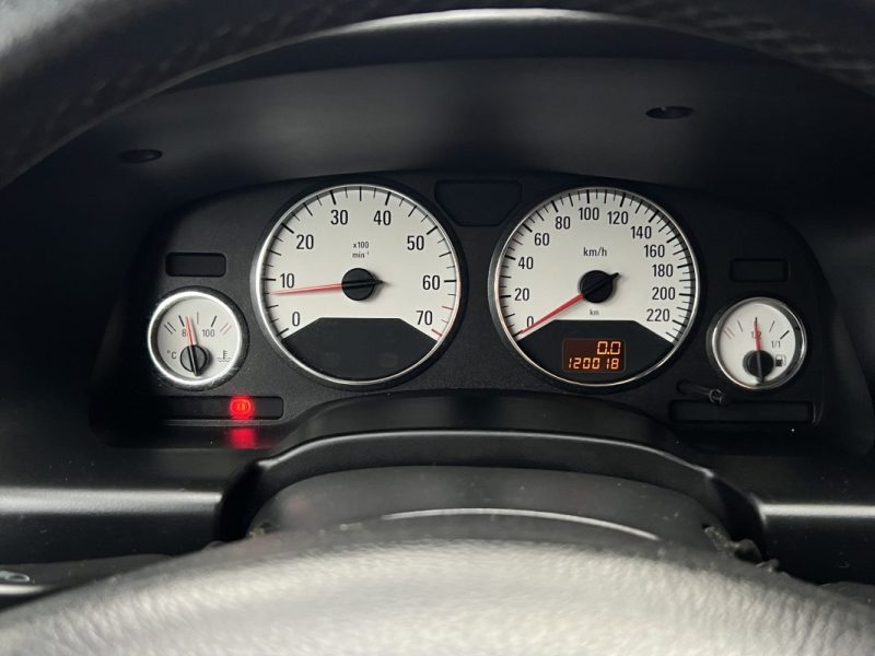 OPEL ZAFIRA 1.8 i 125 Cv - VENTE EN ETAT FRAIS A PREVOIR / LIRE L ANNONCE