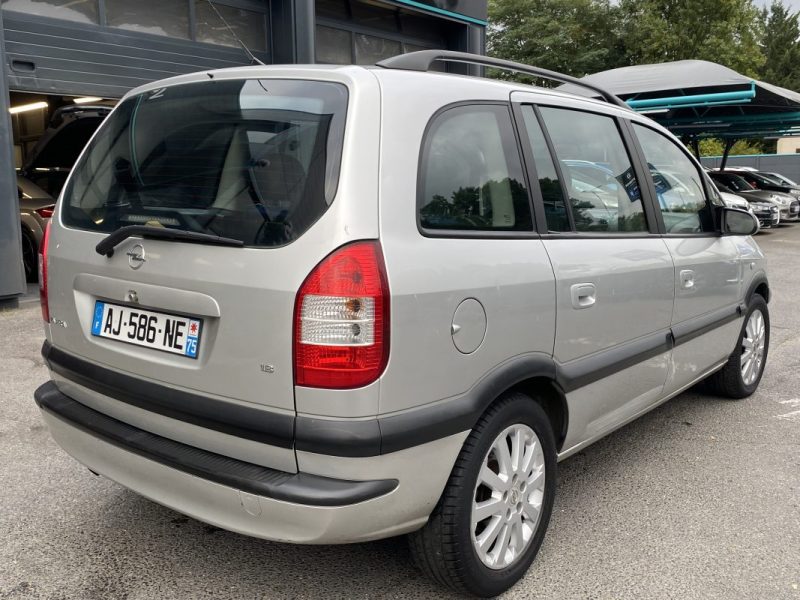 OPEL ZAFIRA 1.8 i 125 Cv - VENTE EN ETAT FRAIS A PREVOIR / LIRE L ANNONCE