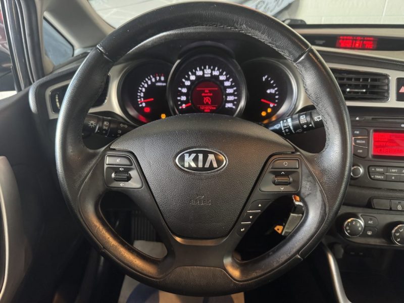 KIA CEE-D 1.4 100CH STYLE ISG 2015