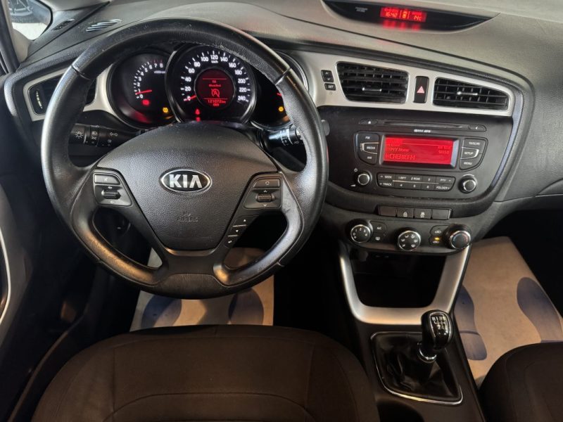 KIA CEE-D 1.4 100CH STYLE ISG 2015