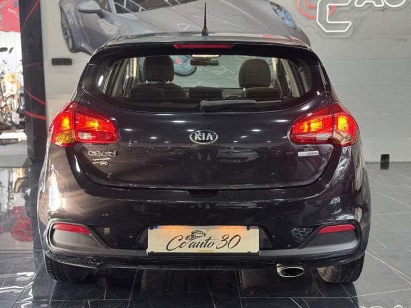 KIA CEE-D 1.4 100CH STYLE ISG 2015