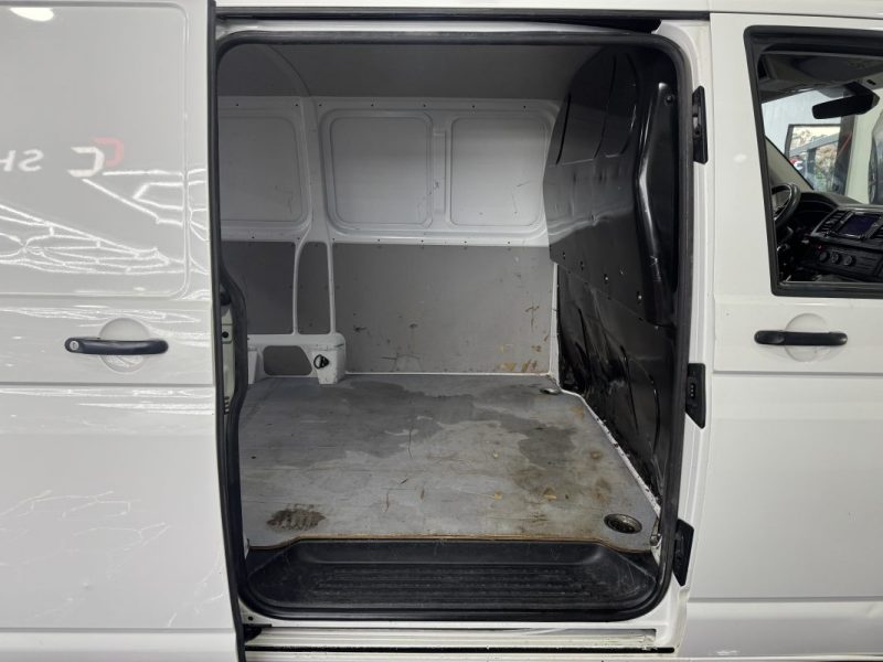 VOLKSWAGEN TRANSPORTER 3.0T L2H1 2.0 TDI 150CH BUSINESS LINE 2018 TTC