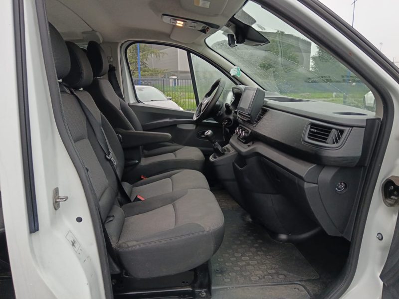 Renault Trafic Combi 2.0 DCI 150 cv S&S 9 Places L2H1 BVM6 / CARPLAY / Suivi + CT OK