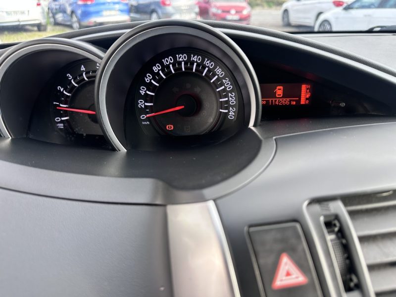 TOYOTA VERSO 112 D-4D FAP DESIGN BUSINESS 