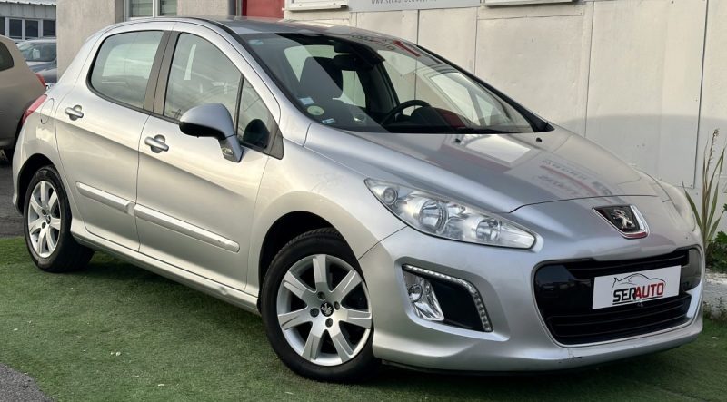 PEUGEOT 308 1.6 E-HDI112 FAP BUSINESS PACK - PREMIERE MAIN 