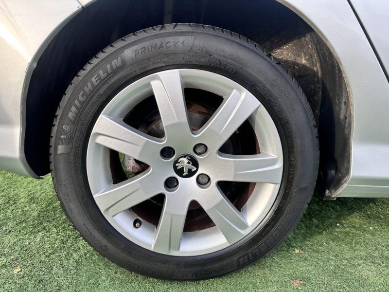 PEUGEOT 308 1.6 E-HDI112 FAP BUSINESS PACK - PREMIERE MAIN 