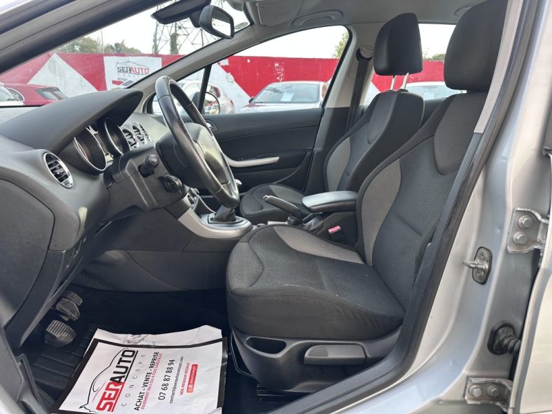 PEUGEOT 308 1.6 E-HDI112 FAP BUSINESS PACK - PREMIERE MAIN 