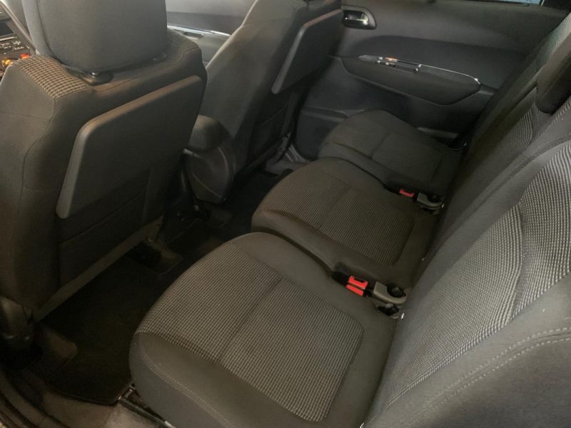 PEUGEOT 5008 2.0 HDI 150 7PLACES PREMIUM PACK ALLURE BVM6 - TOIT PANORAMIQUE - 132 000 KM - DISTRIB 