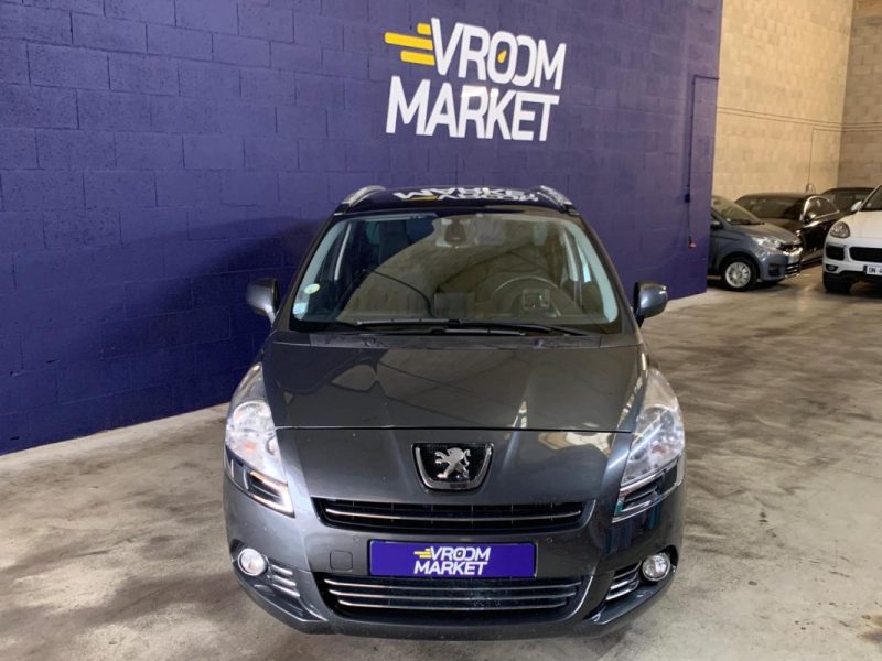 PEUGEOT 5008 2.0 HDI 150 7PLACES PREMIUM PACK ALLURE BVM6 - TOIT PANORAMIQUE - 132 000 KM - DISTRIB 