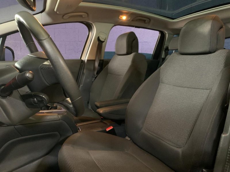 PEUGEOT 5008 2.0 HDI 150 7PLACES PREMIUM PACK ALLURE BVM6 - TOIT PANORAMIQUE - 132 000 KM - DISTRIB 