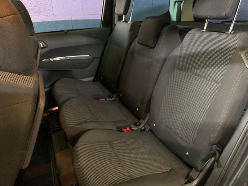 PEUGEOT 5008 2.0 HDI 150 7PLACES PREMIUM PACK ALLURE BVM6 - TOIT PANORAMIQUE - 132 000 KM - DISTRIB 