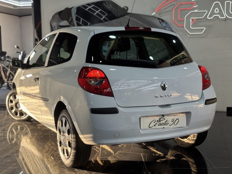 RENAULT CLIO SOCIETE GENERIQUE 1.5DCI 70 2008 TTC