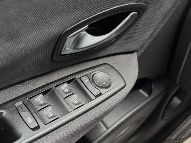 Renault Grand Scenic III 1.5 DCI 110ch BVA 7 Places - Distribution Ok