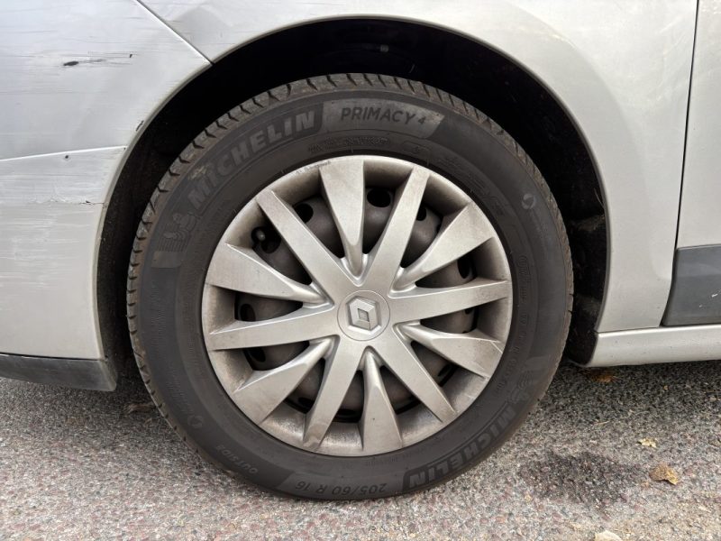 Renault Grand Scenic III 1.5 DCI 110ch BVA 7 Places - Distribution Ok