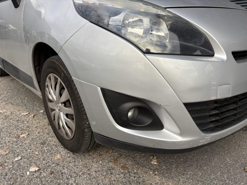 Renault Grand Scenic III 1.5 DCI 110ch BVA 7 Places - Distribution Ok