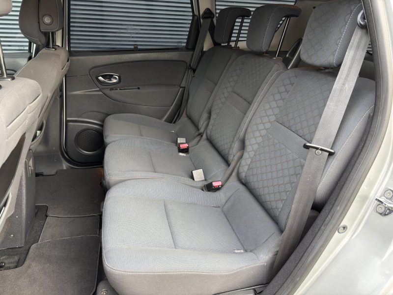 Renault Grand Scenic III 1.5 DCI 110ch BVA 7 Places - Distribution Ok