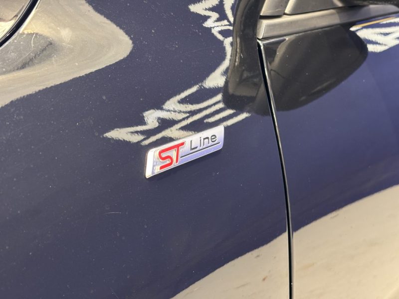 Ford Kuga 2.5 Duratec 190ch FHEV E85 ST-Line - Régulateur adaptatif