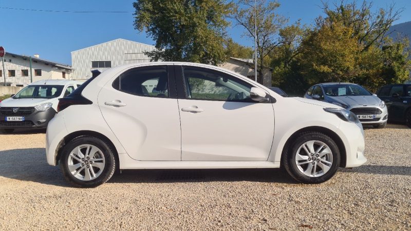 TOYOTA Yaris -115ch Hybrid 1.5 VVT - i FRANCE