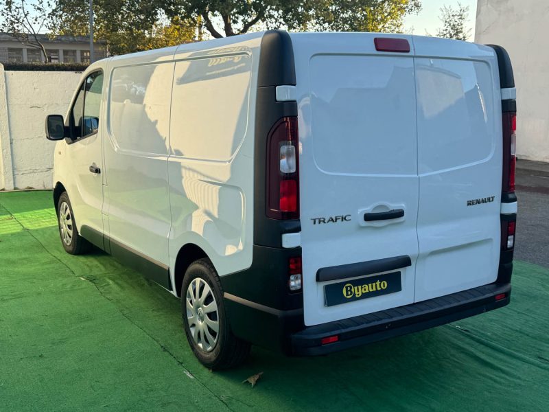 RENAULT TRAFIC L1H1 1200 2.0 DCI 120CH CONFORT E6 TVA RECUPERABLE GARANTIE 12 MOIS 2020