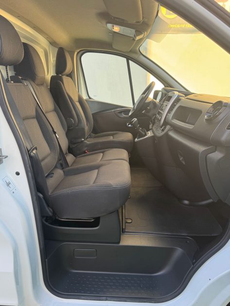 RENAULT TRAFIC L1H1 1200 2.0 DCI 120CH CONFORT E6 TVA RECUPERABLE GARANTIE 12 MOIS 2020